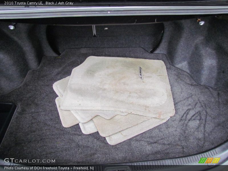Black / Ash Gray 2010 Toyota Camry LE