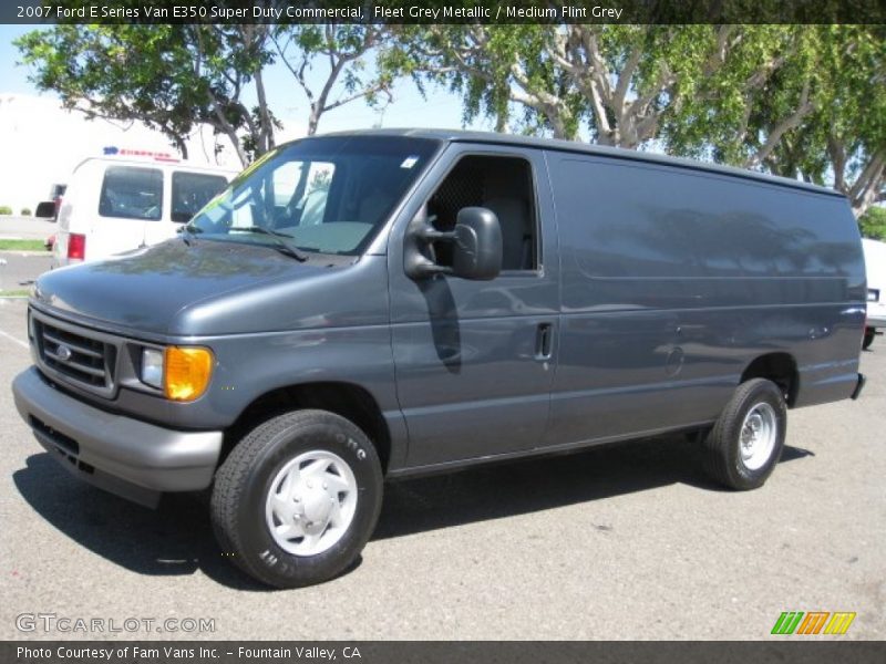 Front 3/4 View of 2007 E Series Van E350 Super Duty Commercial