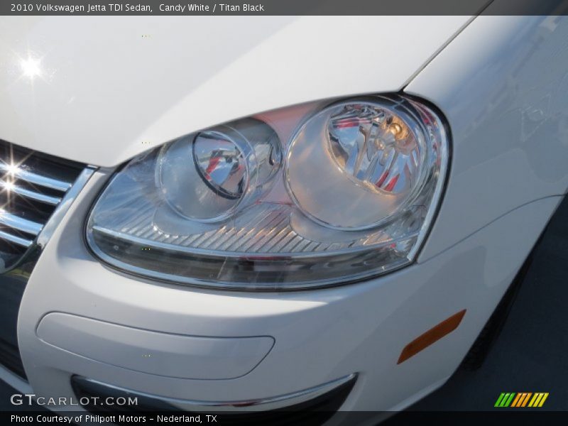 Candy White / Titan Black 2010 Volkswagen Jetta TDI Sedan