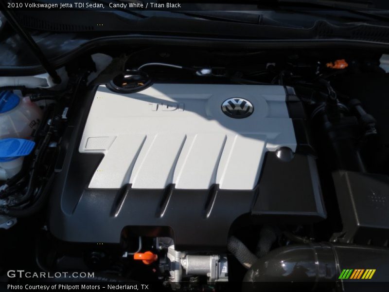 Candy White / Titan Black 2010 Volkswagen Jetta TDI Sedan