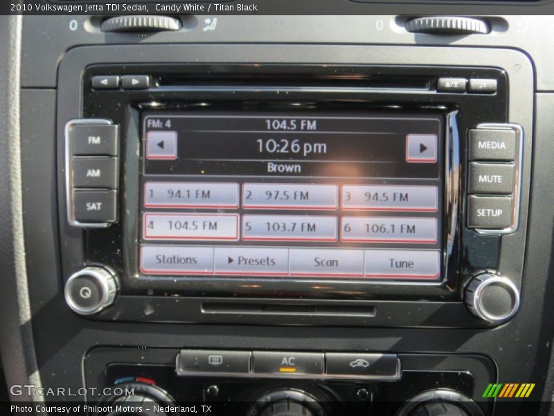 Candy White / Titan Black 2010 Volkswagen Jetta TDI Sedan