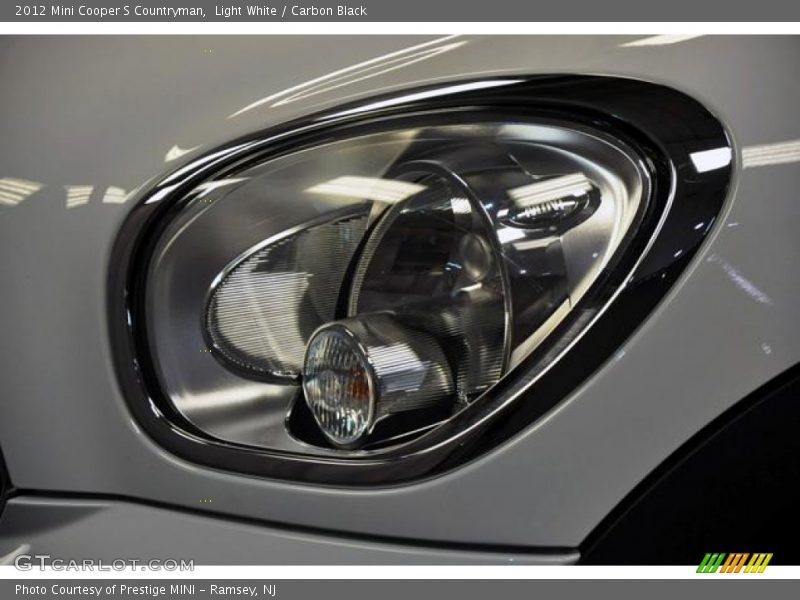 Light White / Carbon Black 2012 Mini Cooper S Countryman