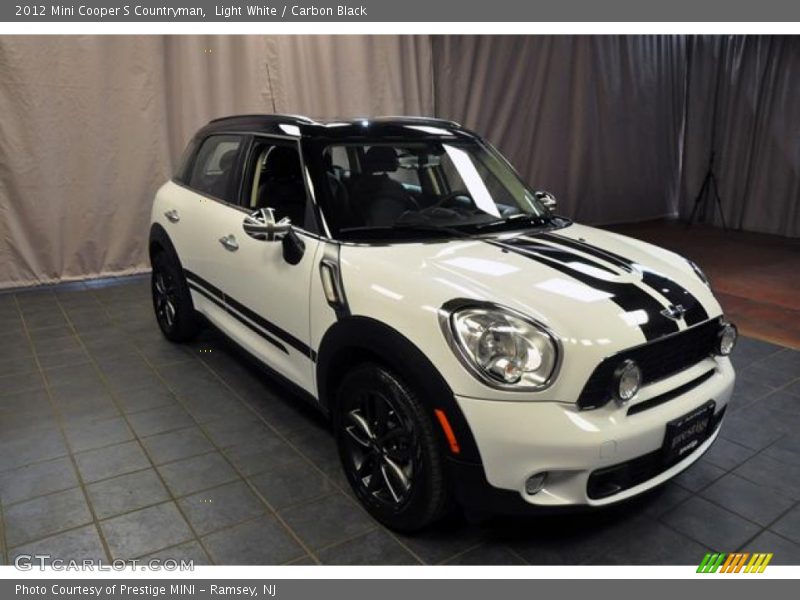 Light White / Carbon Black 2012 Mini Cooper S Countryman