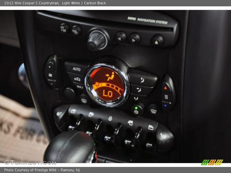 Light White / Carbon Black 2012 Mini Cooper S Countryman