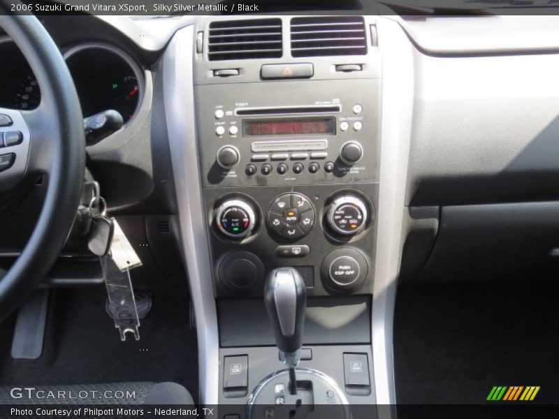 Silky Silver Metallic / Black 2006 Suzuki Grand Vitara XSport