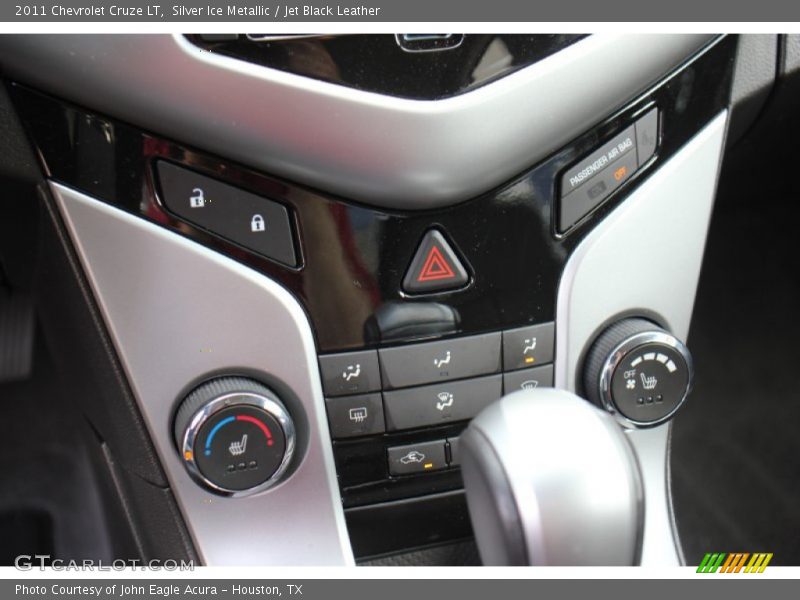 Silver Ice Metallic / Jet Black Leather 2011 Chevrolet Cruze LT