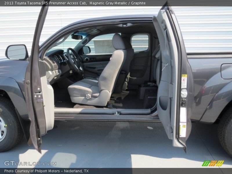 Magnetic Gray Metallic / Graphite 2013 Toyota Tacoma SR5 Prerunner Access Cab