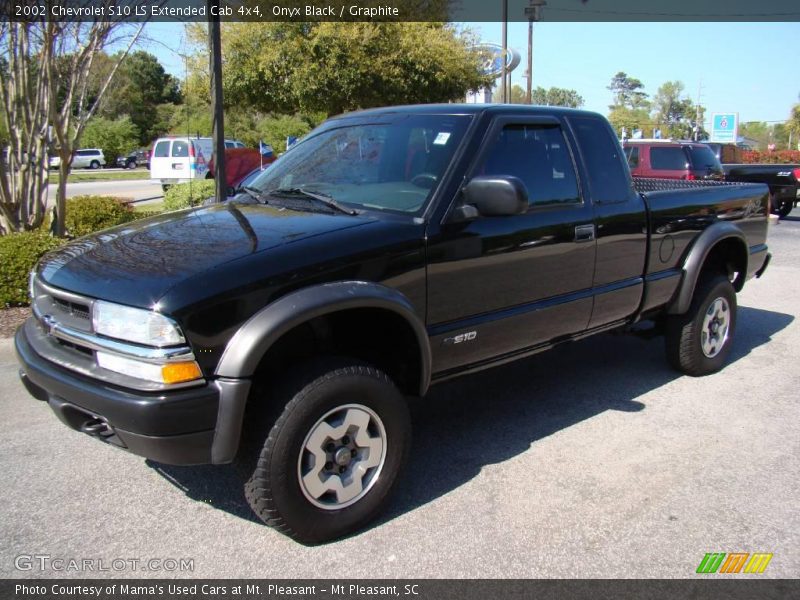 Onyx Black / Graphite 2002 Chevrolet S10 LS Extended Cab 4x4
