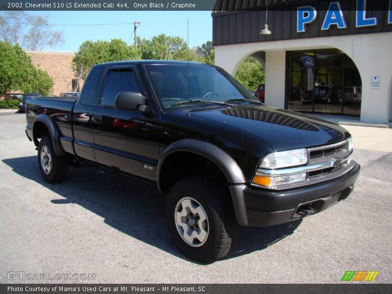 Onyx Black / Graphite 2002 Chevrolet S10 LS Extended Cab 4x4