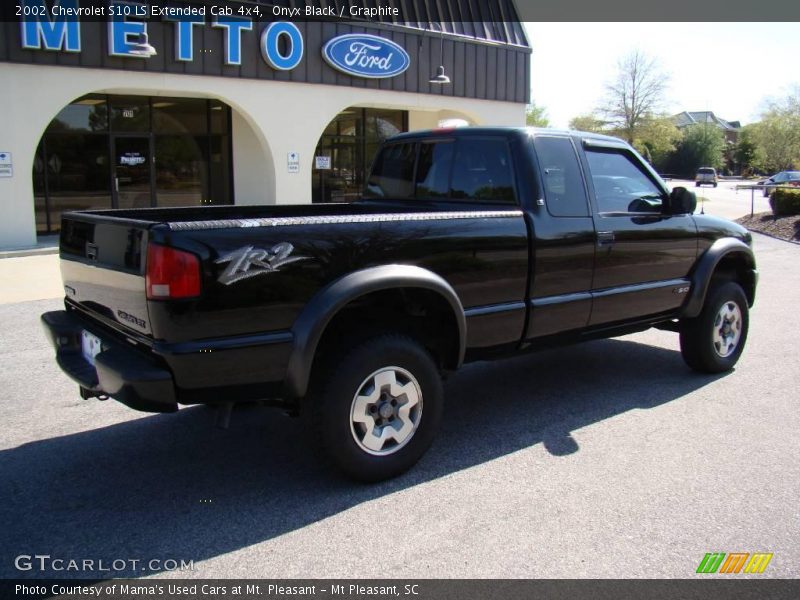 Onyx Black / Graphite 2002 Chevrolet S10 LS Extended Cab 4x4