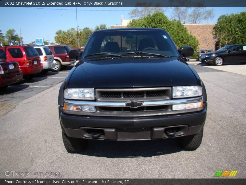 Onyx Black / Graphite 2002 Chevrolet S10 LS Extended Cab 4x4