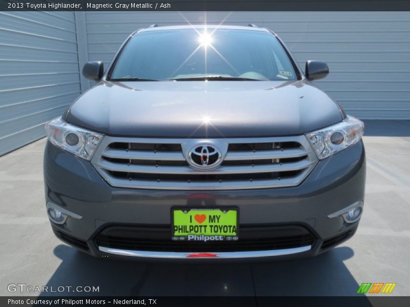 Magnetic Gray Metallic / Ash 2013 Toyota Highlander