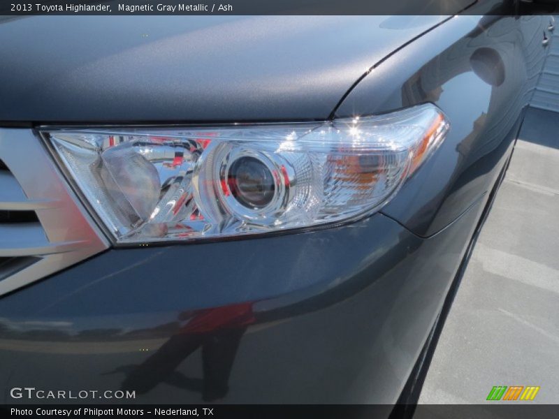 Magnetic Gray Metallic / Ash 2013 Toyota Highlander