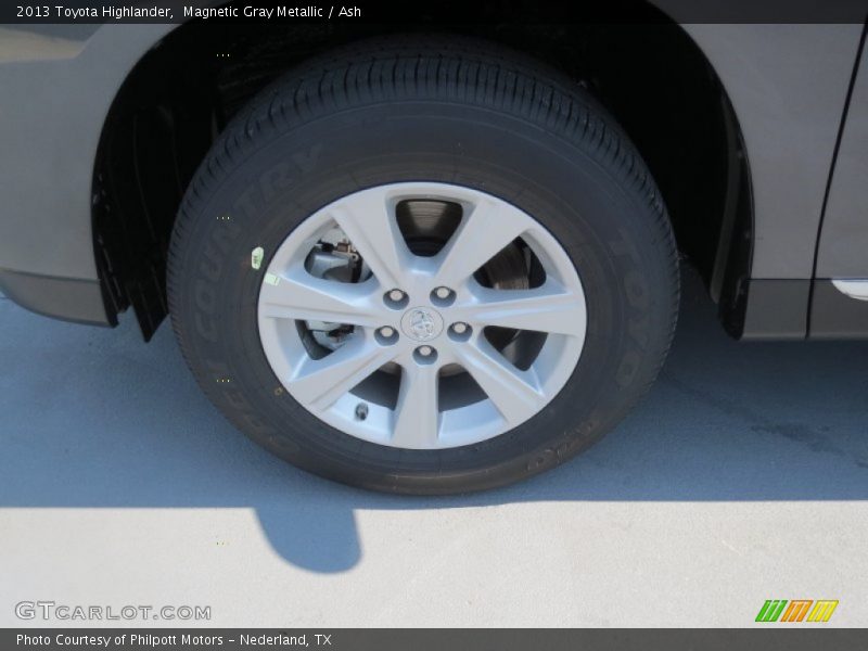 Magnetic Gray Metallic / Ash 2013 Toyota Highlander