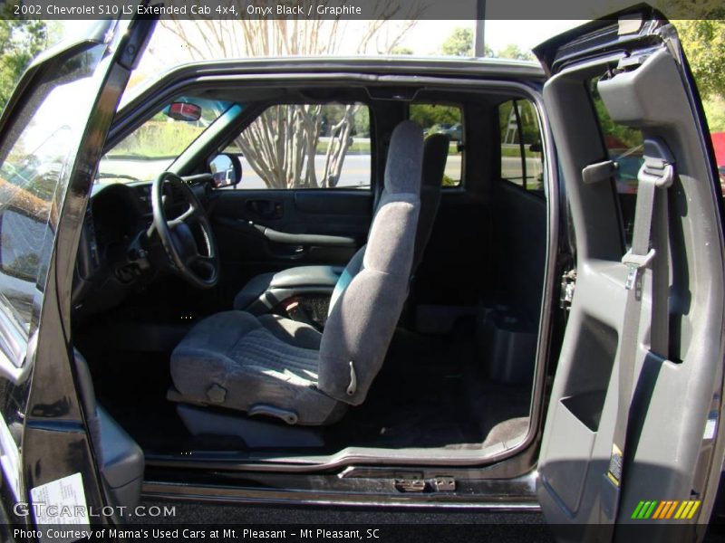 Onyx Black / Graphite 2002 Chevrolet S10 LS Extended Cab 4x4