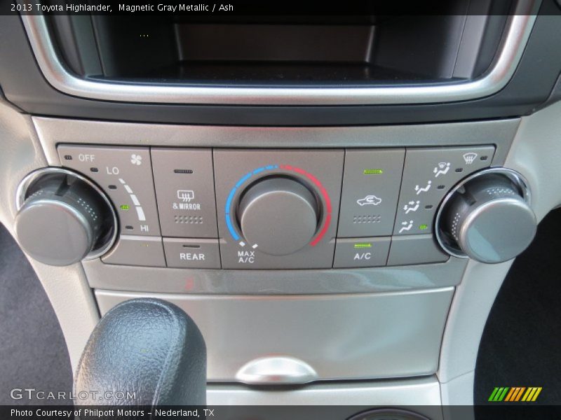 Magnetic Gray Metallic / Ash 2013 Toyota Highlander