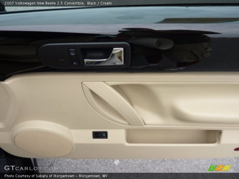 Black / Cream 2007 Volkswagen New Beetle 2.5 Convertible