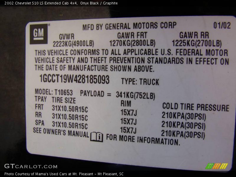 Onyx Black / Graphite 2002 Chevrolet S10 LS Extended Cab 4x4