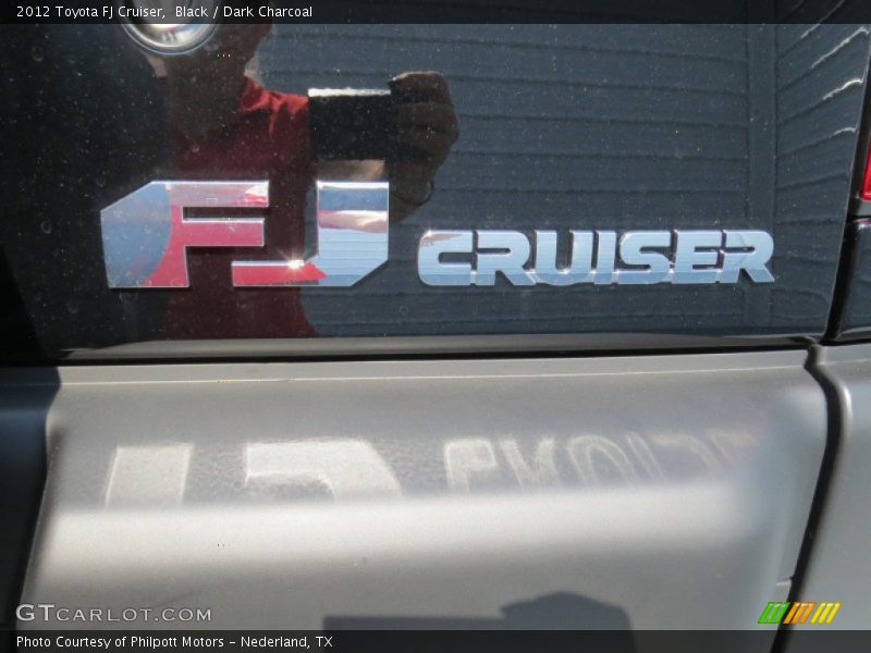Black / Dark Charcoal 2012 Toyota FJ Cruiser