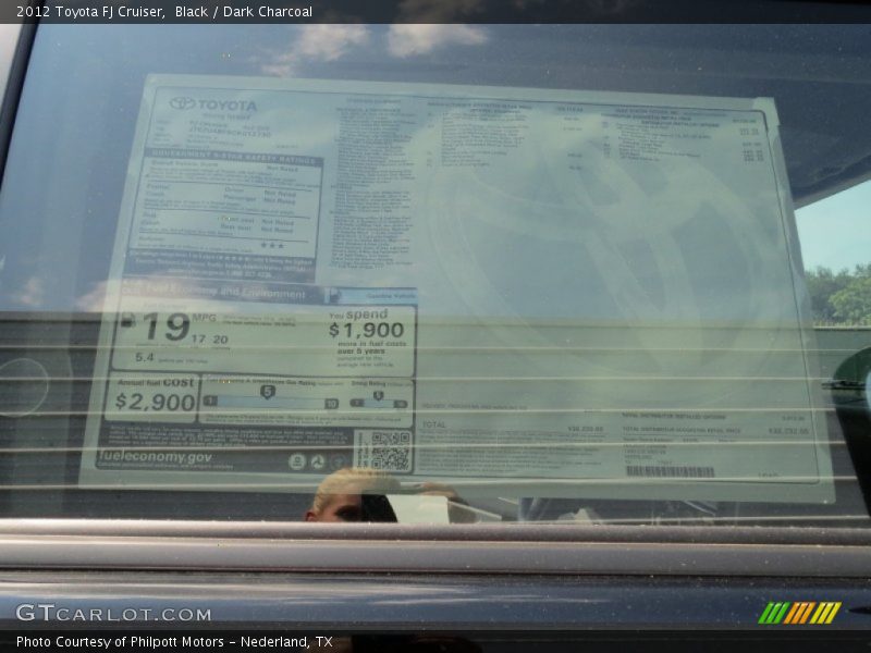 Black / Dark Charcoal 2012 Toyota FJ Cruiser