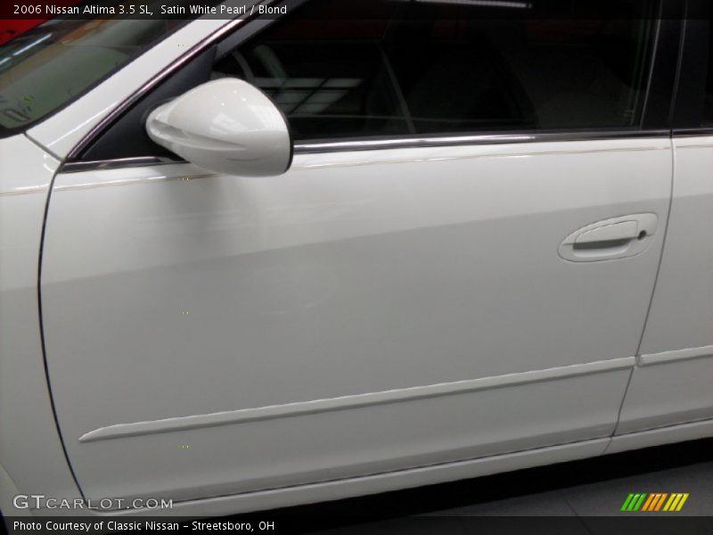 Satin White Pearl / Blond 2006 Nissan Altima 3.5 SL