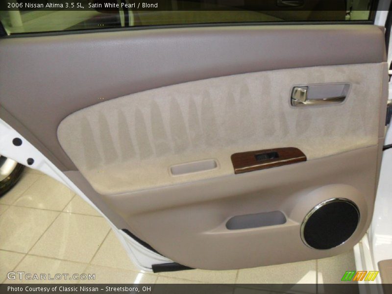 Satin White Pearl / Blond 2006 Nissan Altima 3.5 SL