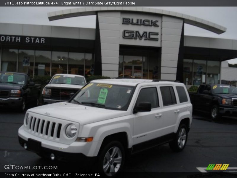 Bright White / Dark Slate Gray/Light Pebble 2011 Jeep Patriot Latitude 4x4