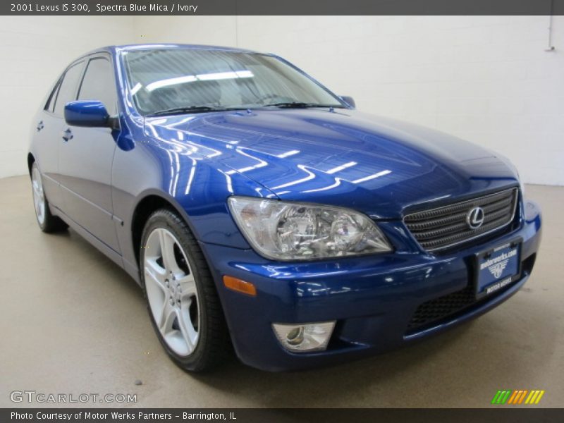 Spectra Blue Mica / Ivory 2001 Lexus IS 300