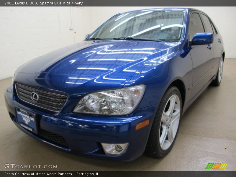 Spectra Blue Mica / Ivory 2001 Lexus IS 300