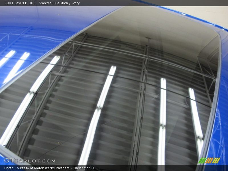 Spectra Blue Mica / Ivory 2001 Lexus IS 300