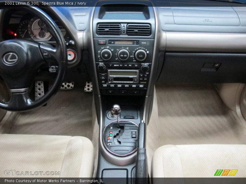 Spectra Blue Mica / Ivory 2001 Lexus IS 300