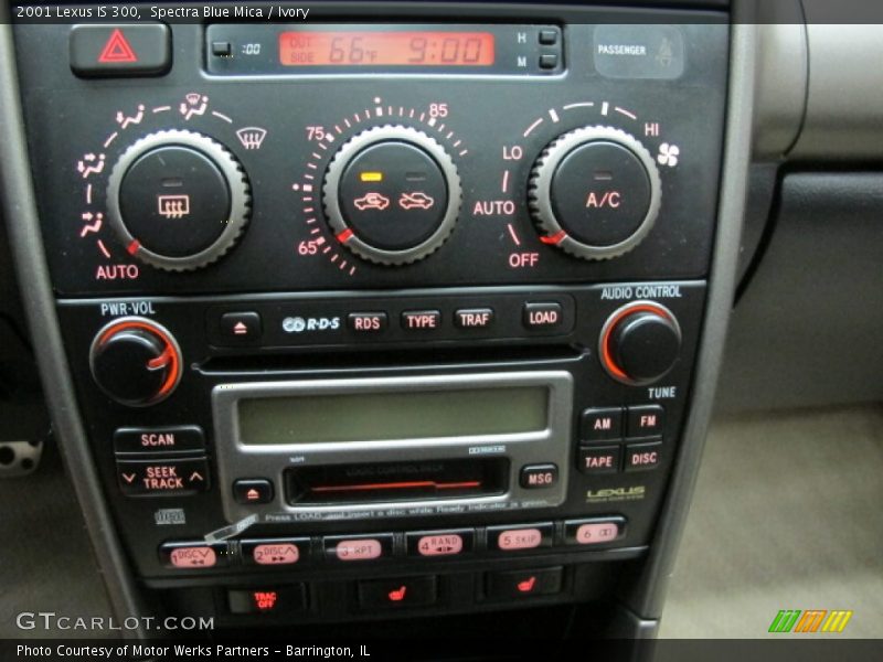 Spectra Blue Mica / Ivory 2001 Lexus IS 300