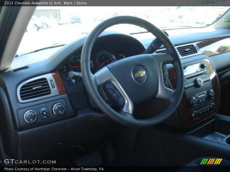 Black / Ebony 2013 Chevrolet Avalanche LS 4x4