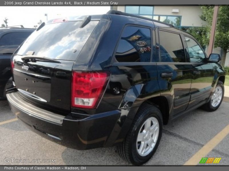 Black / Medium Slate Gray 2006 Jeep Grand Cherokee Laredo 4x4