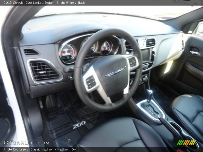 Bright White / Black 2013 Chrysler 200 Limited Sedan