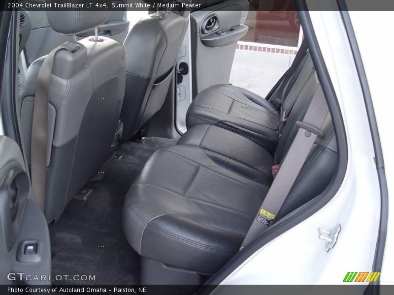Summit White / Medium Pewter 2004 Chevrolet TrailBlazer LT 4x4