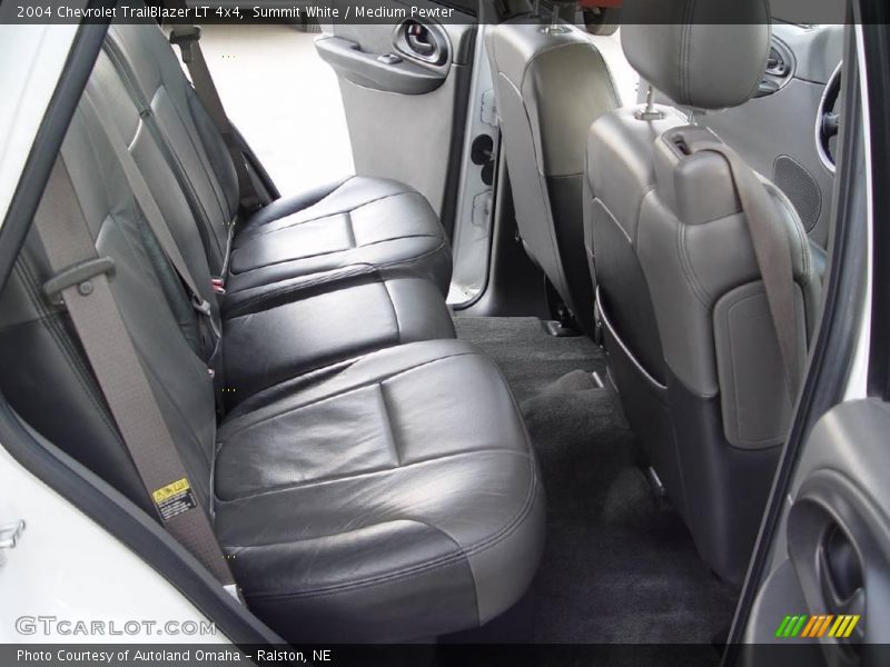 Summit White / Medium Pewter 2004 Chevrolet TrailBlazer LT 4x4