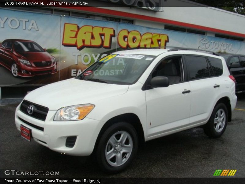 Super White / Ash Gray 2009 Toyota RAV4 I4