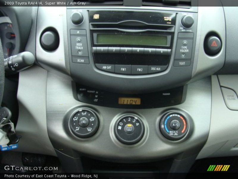 Super White / Ash Gray 2009 Toyota RAV4 I4