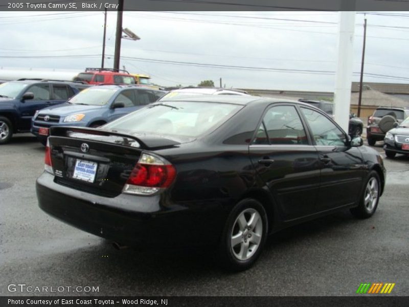 Black / Gray 2005 Toyota Camry SE