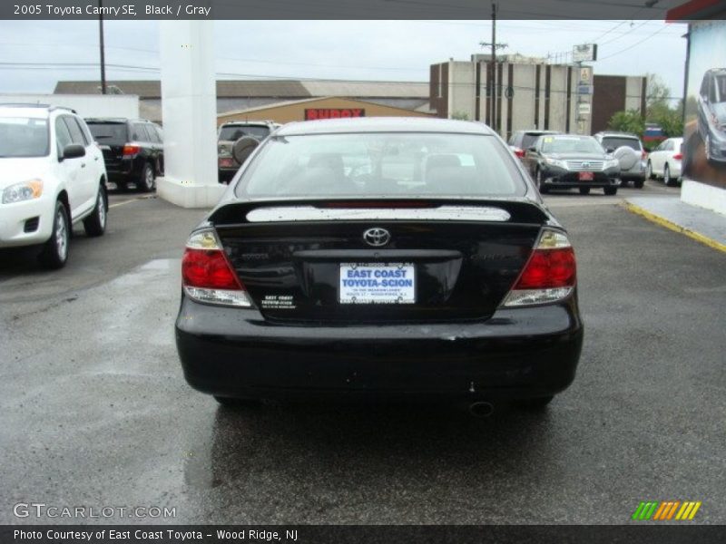 Black / Gray 2005 Toyota Camry SE