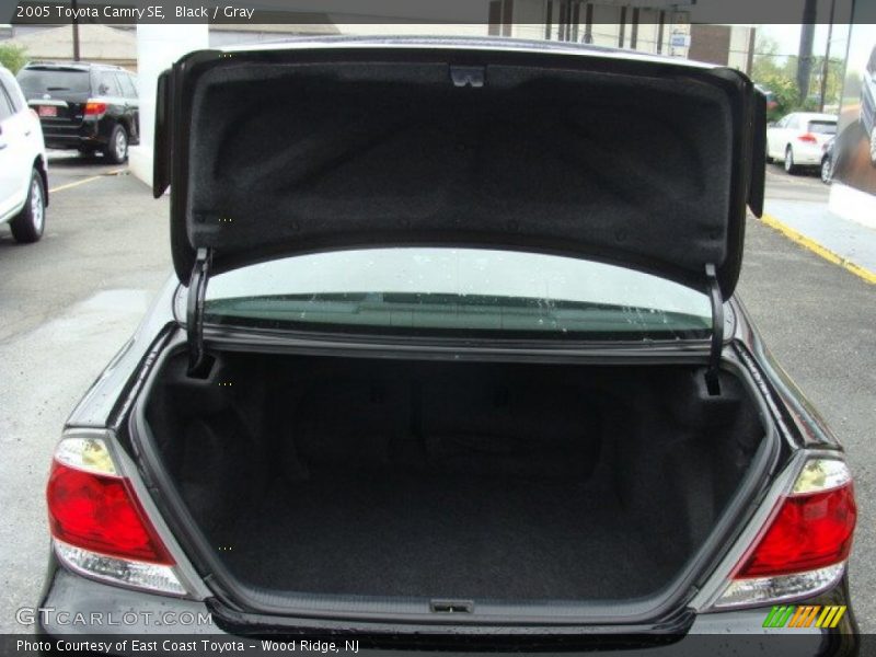 Black / Gray 2005 Toyota Camry SE