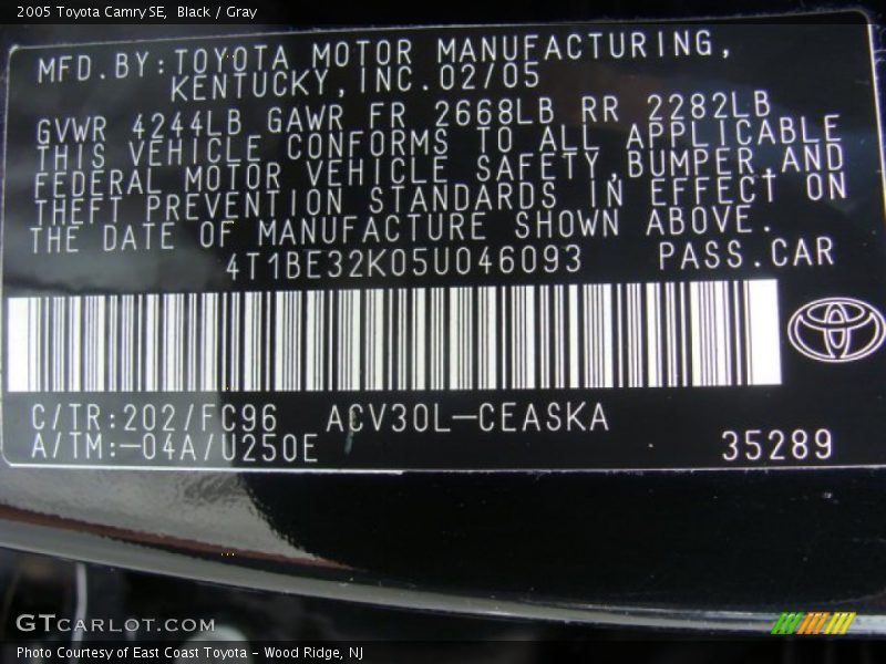Black / Gray 2005 Toyota Camry SE