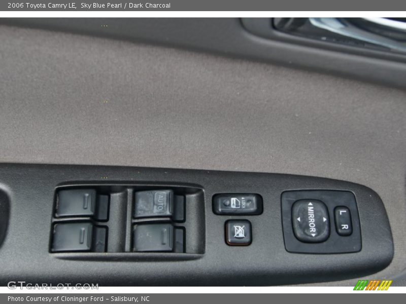 Sky Blue Pearl / Dark Charcoal 2006 Toyota Camry LE