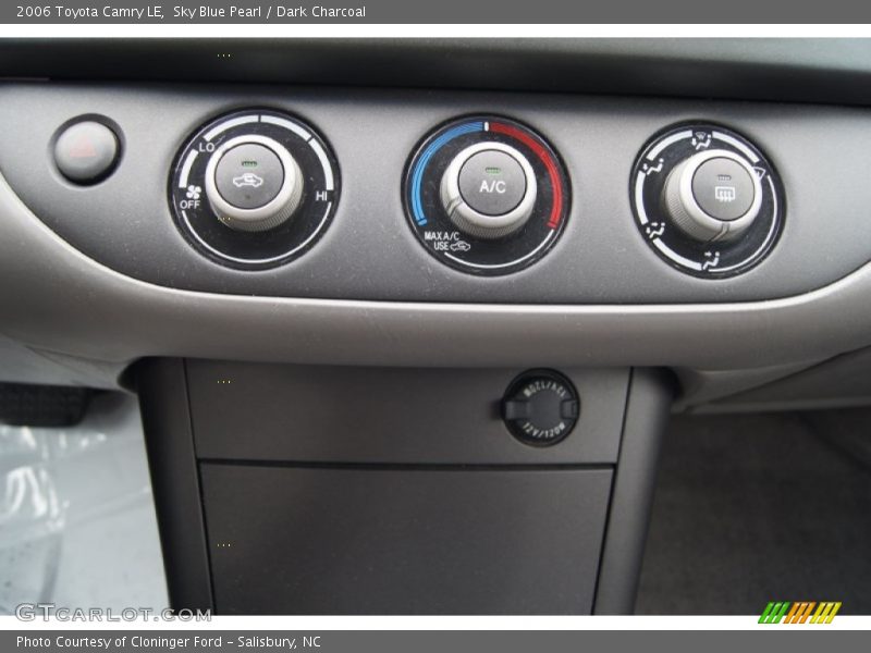 Sky Blue Pearl / Dark Charcoal 2006 Toyota Camry LE