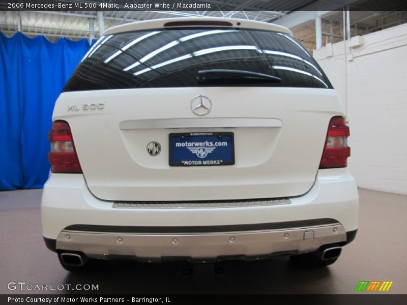 Alabaster White / Macadamia 2006 Mercedes-Benz ML 500 4Matic