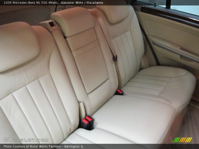 Alabaster White / Macadamia 2006 Mercedes-Benz ML 500 4Matic