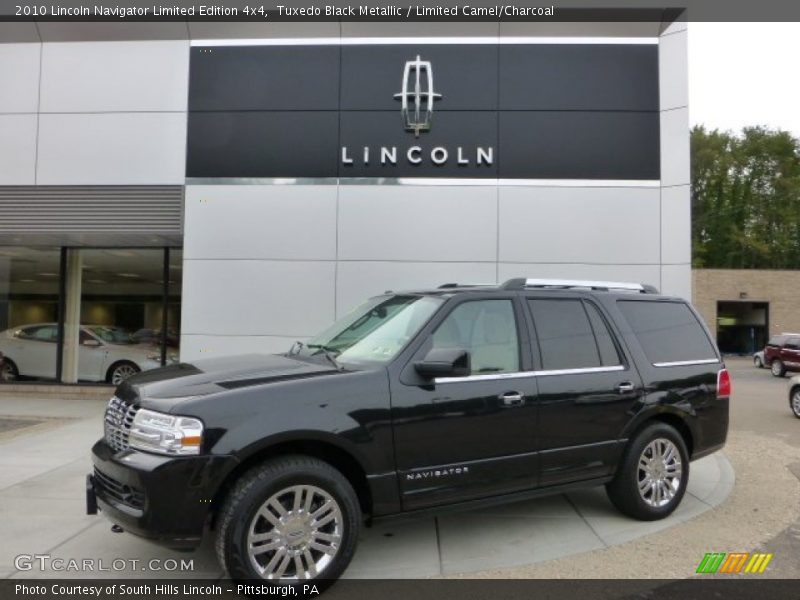 Front 3/4 View of 2010 Navigator Limited Edition 4x4