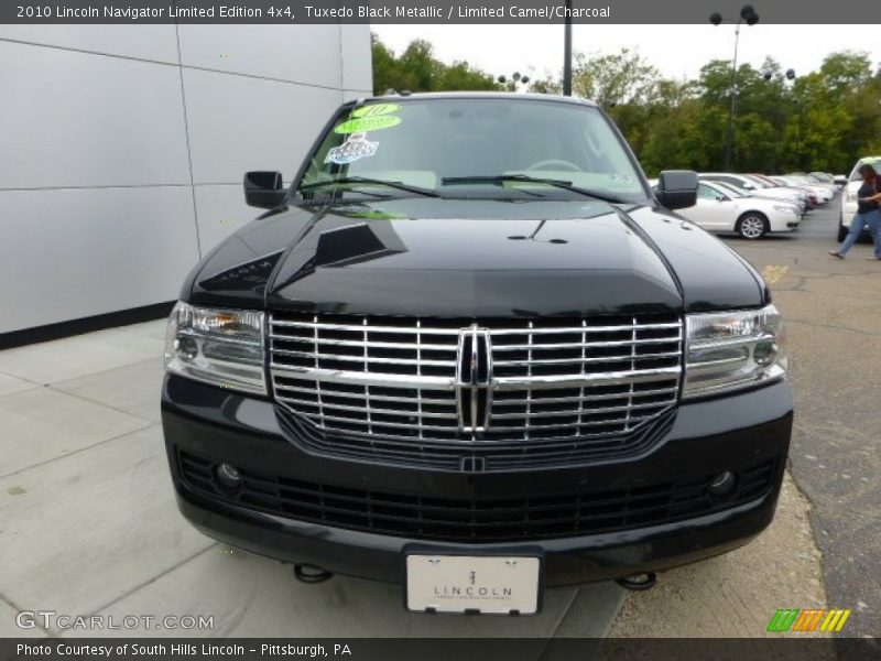 Tuxedo Black Metallic / Limited Camel/Charcoal 2010 Lincoln Navigator Limited Edition 4x4