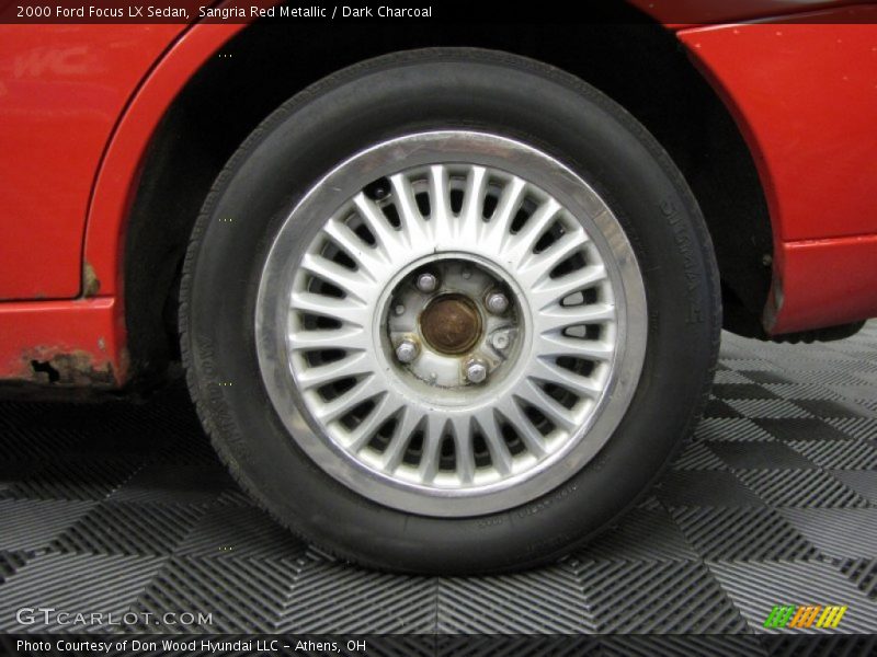 Sangria Red Metallic / Dark Charcoal 2000 Ford Focus LX Sedan